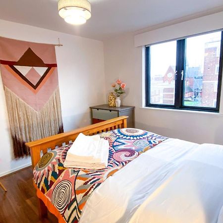 2 Bed Shoreditch Home With Parking London Ngoại thất bức ảnh