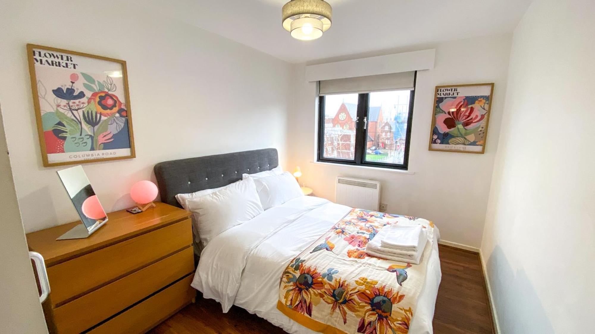 2 Bed Shoreditch Home With Parking London Ngoại thất bức ảnh