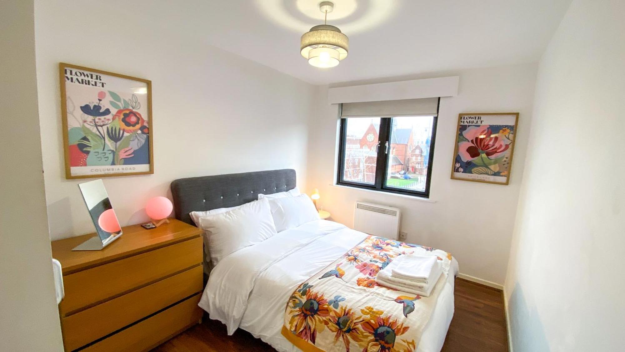 2 Bed Shoreditch Home With Parking London Ngoại thất bức ảnh